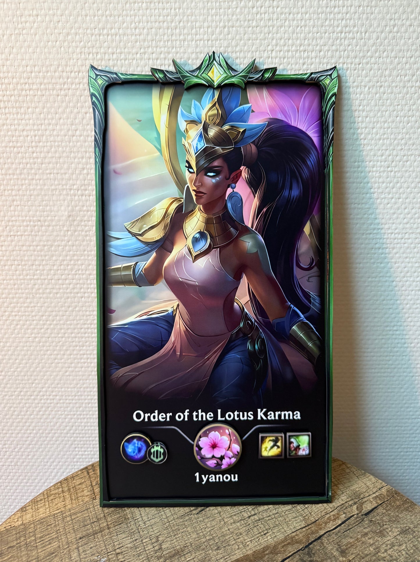 Emerald Summoner Frame